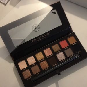 Anastasia Beverly Hills Sultry Palette